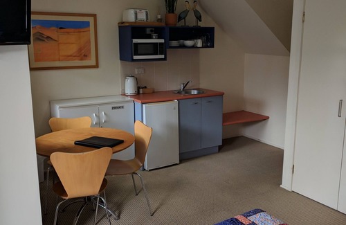 Tewantin House | Noosa Holiday Accommodation.