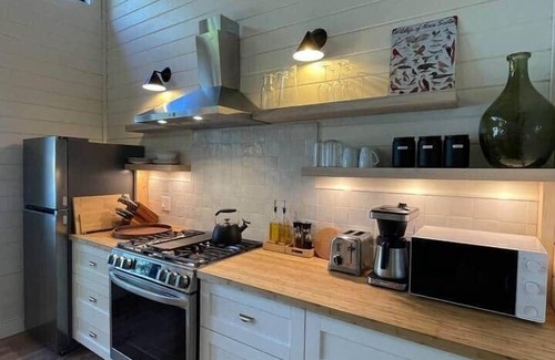 Annapolis Valley House | Nordic Spa - Serene lakefront escape
