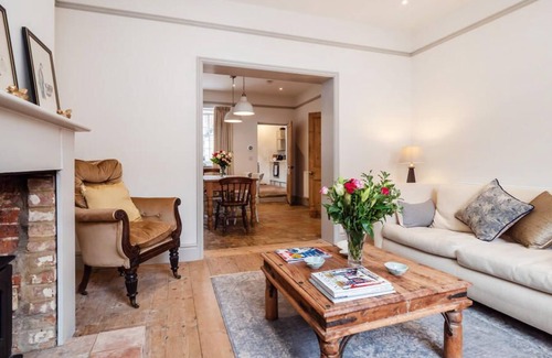Litcham House | Norfolk Cosy Cottage