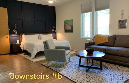 Athens Apartment | NormalBnB - 2 Blocks From Restaurants, Bars, Hospital