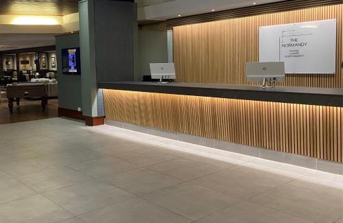 Renfrew Hotel | Normandy Hotel (Near Glasgow Airport)