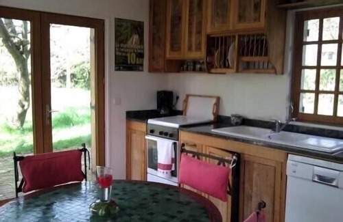 Ablon Cottage | Normandy house - In the middle of a 3000 m2 apple orchard - 2-4 people -