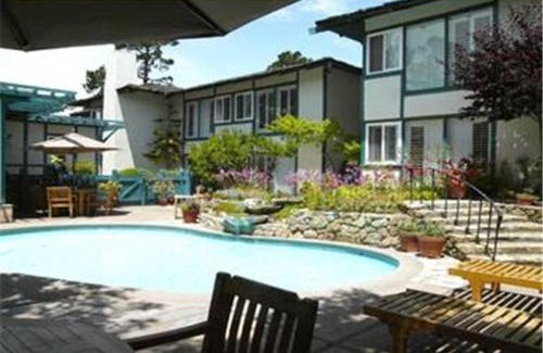 Golden Rectangle Hotel | Normandy Inn