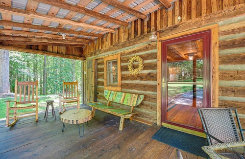 Dobson Cabin | North Carolina Wine Country Cabin w/Deck