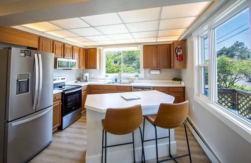 St. Louis County House | North Coast Beach Access Cottage | Near Canal Park
