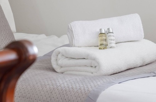 Staplefield Cottage | North Cottage in rural countryside
