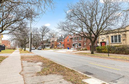 Detroit Apartment | North End Treasure, beautiful 2 bedroom apartment