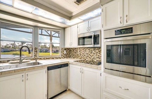 Jacarandas House | North Fort Myers Golf Retreat w/Patio + View!