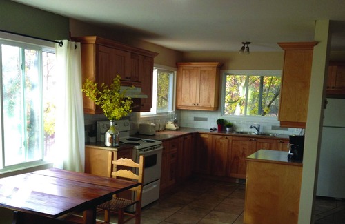 North Hatley House | North Hatley Private Serene one Bedroom Chalet ten Minute Walk From Village