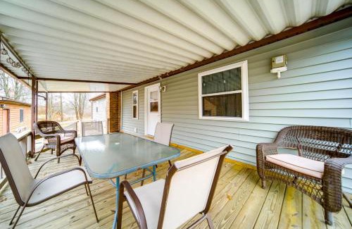 North Jackson House | North Jackson Vacation Rental with Wraparound Deck!