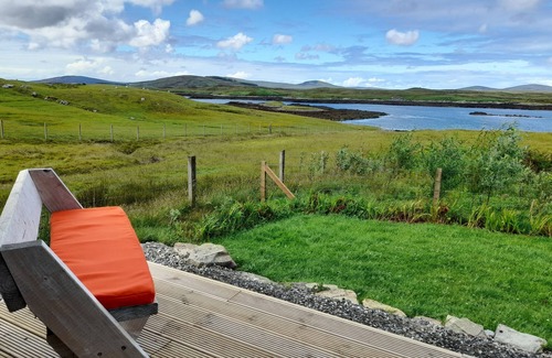 North Uist Cottage | NORTH LIGHT STUDIO, pet friendly in Lochmaddy, North Uist