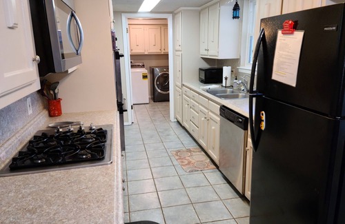Midland House | North Midland: 3/2/2 w office, kitchen, 2 dining, POOL, patio, RO system