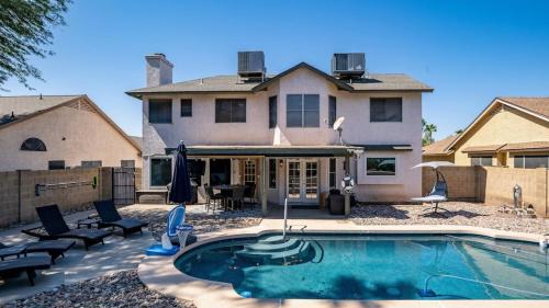 Park Hill House | North Phoenix 4 Bdrm Vacation Home wPool Games