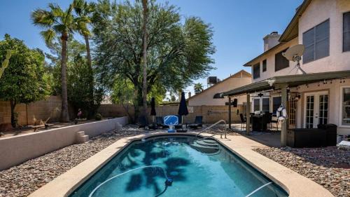 Park Hill House | North Phoenix 4 Bdrm Vacation Home wPool Games