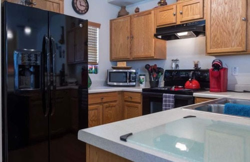 Tramonto House | North Phoenix Condo – Sunset Views + Community Heated Pool