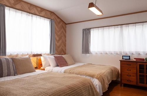 Shinjuku Apartment | North Shinjuku House
