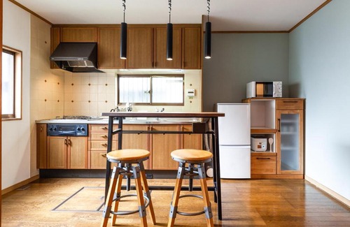 Shinjuku Apartment | North Shinjuku House