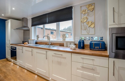Llanllwchaiarn House | North Star - One Bedroom House, Sleeps 2