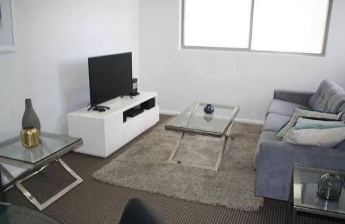 North Sydney Apartment | North Sydney Wyndel Apartments-MIL1005