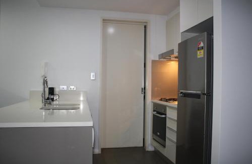 North Sydney Apartment | North Sydney Wyndel Apartments-MIL1005