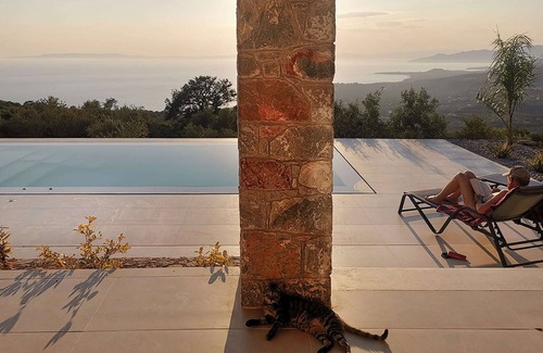 Lefktron Villa | North Villa Alisseos