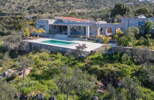 Lefktron Villa | North Villa Alisseos