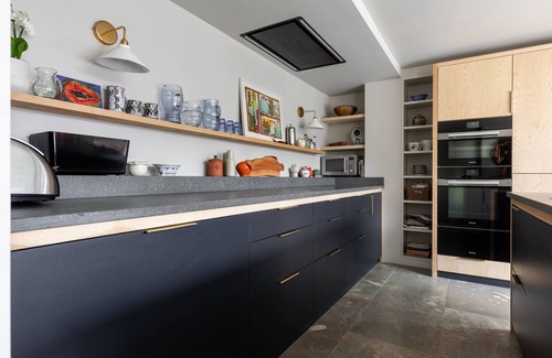 De Beauvoir Apartment | Northchurch Terrace by onefinestay