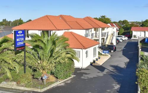 Redwood Hotel | Northcote Motor Lodge