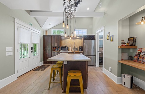 Downtown Historic District Apartment | Northeast Florida Retreat