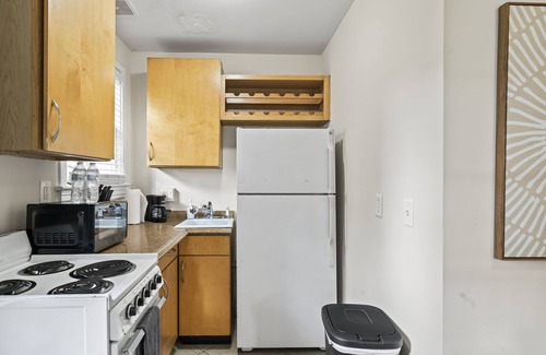 Neptune Beach Apartment | Northeast Florida Retreat