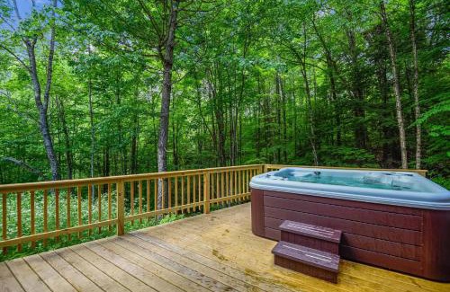 West Bridgewater House | Northeast Passage Chalet