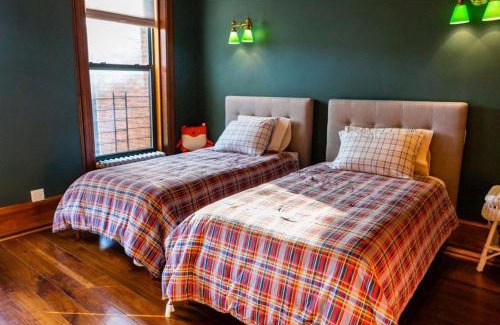 Central Park North Bed & Breakfast | Northern Lights Mansion