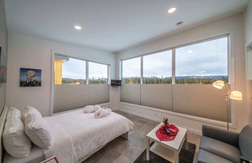 Whitehorse Hotel | Northern Lights Resort & SPA