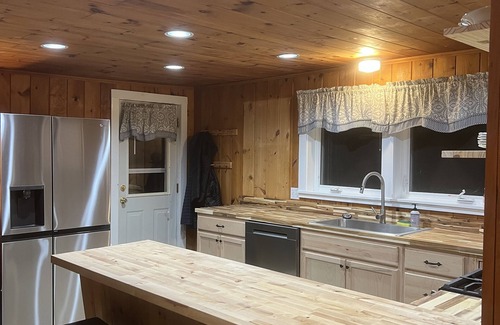 Linneus Cottage | Northern Maine Lake Cottage sleeping 8