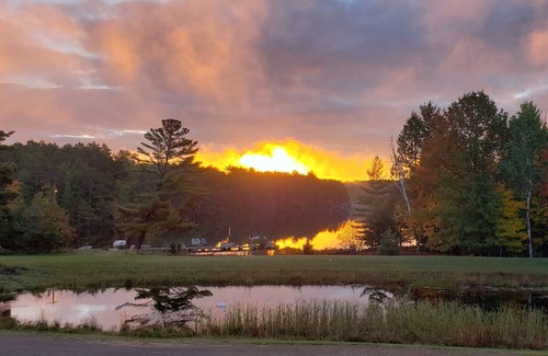 Three Lakes Hotel | Northernaire Resort