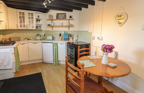Holywell Cottage | NORTHGATE COTTAGE, pet friendly, character holiday cottage in Caerwys