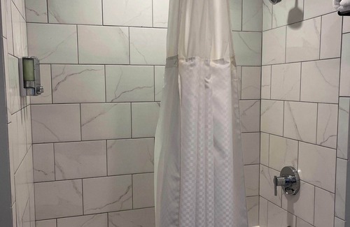 Northport Hotel | Northport Inn Boutique Hotel Room 6