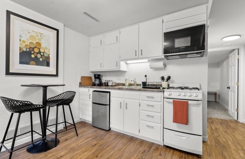 Mann Apartment | Northside Nook - 10 minute walk to downtown and campus