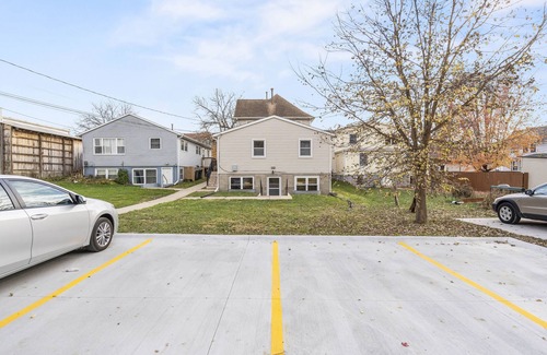 Mann Apartment | Northside Nook - 10 minute walk to downtown and campus