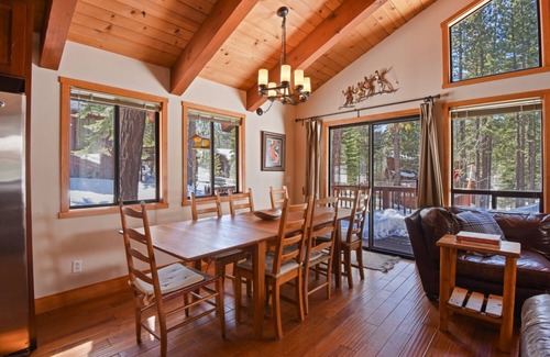 Truckee House | Northstar Treehouse - Charming 4BR house w/Forest view