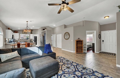 Tule Springs House | Northwest Cozy 1-story home