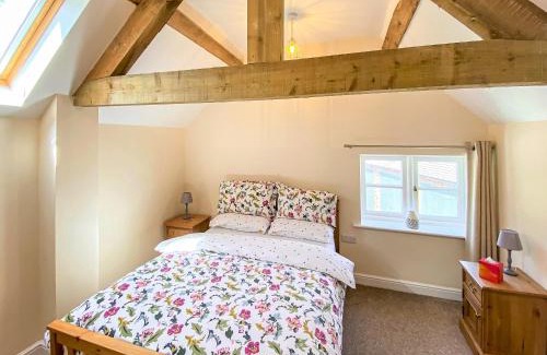 Wollerton House | Northwood Farm Cottage