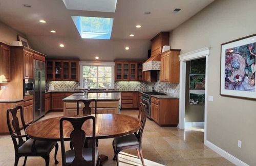 Monterey Ter House | Northwood Retreat 5 bed Luxury Family