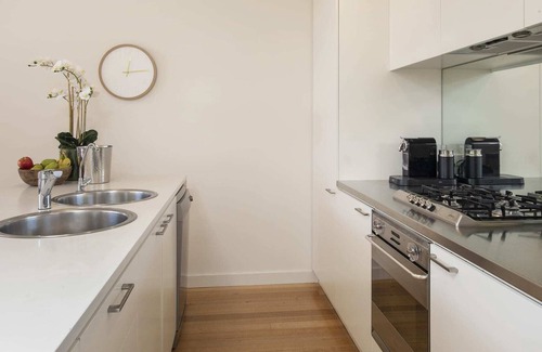 Norwood House | NORWOOD RETREAT - Stunning Townhouse