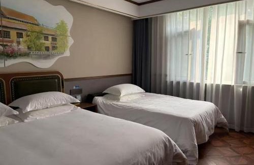 Tianjin City Center Hotel | Nost algia S Hotel Tianjin Ancient Culture Street & The Five Avenues 时光漫步S酒店 天津火车站津湾广场店 Free fresh ground coffee,Free laundry service