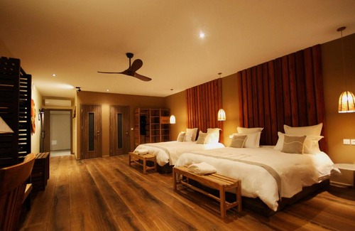 Ambohibao Hotel | Nosy Manga - Hotel Ivato Airport