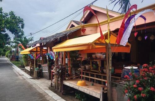 Bunaken House | Novita Homestay