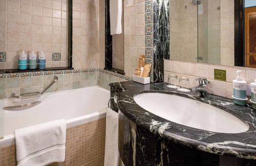 Manama Hotel | Novotel Bahrain Al Dana Resort