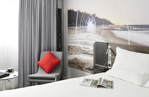 Little Hay Hotel | Novotel Birmingham Airport Terminal Building - NEC