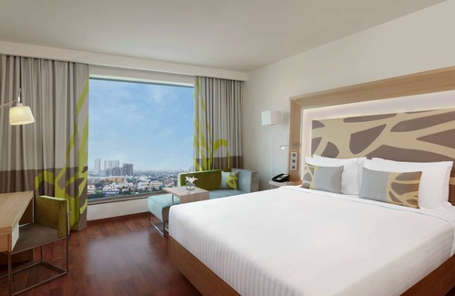 Sholinganallur Hotel | Novotel Chennai OMR Hotel